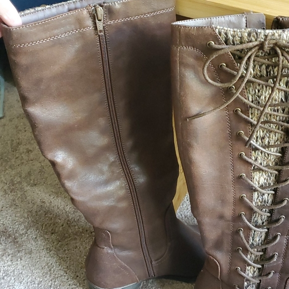 Boots - Picture 2 of 3